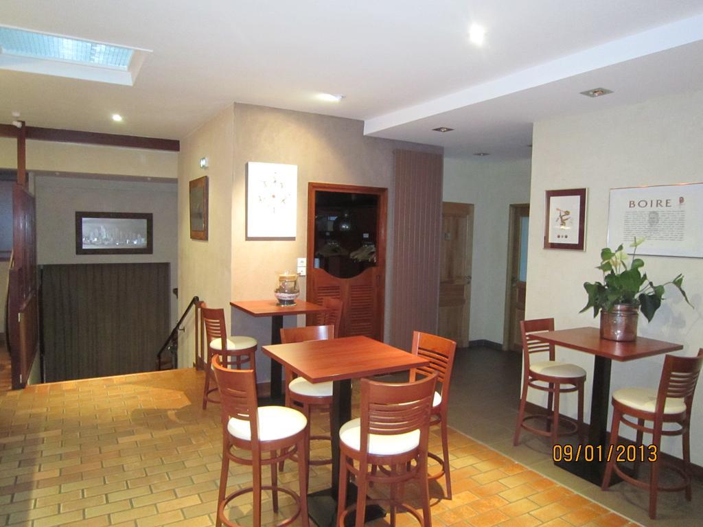 Hotel Restaurant Emile Job Montmerle-sur-Saone Exterior foto